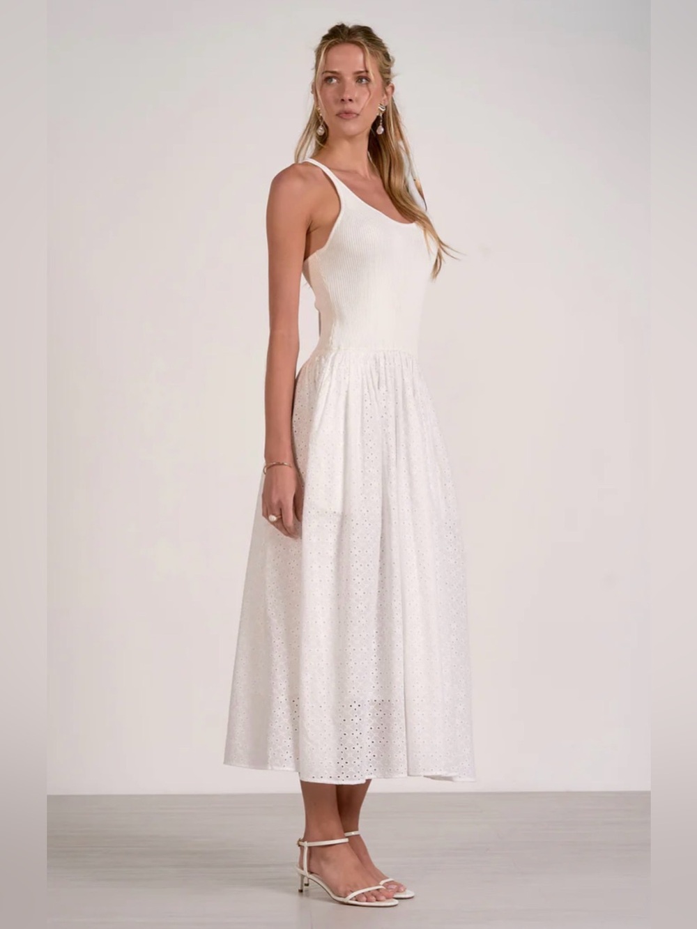 Elan White Mixed media design with ribbed knit bodice and eyelet skirt sizeM NWT - Picture 3 of 9